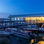 Båthotell Yachter Club Modra Cajka Bratislava