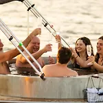 Yachter Club Modra Cajka ספינת מלון 3*
