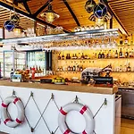 Yachter Club Modra Cajka