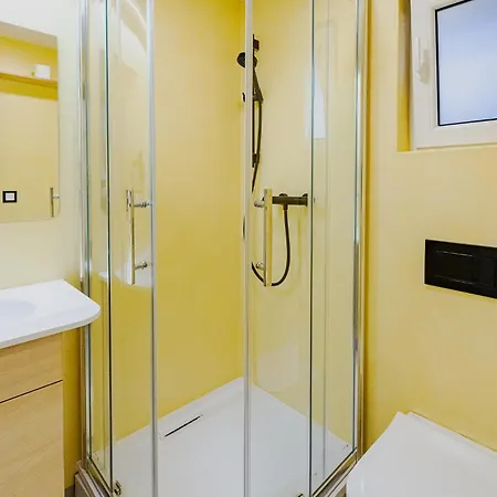 船上ホテル Yachter Club Modra Cajka