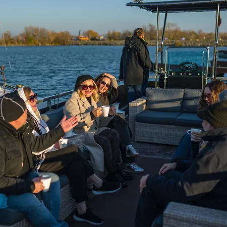 Yachter Club Modrá čajka