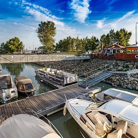 Yachter Club Modrá čajka Bratislava