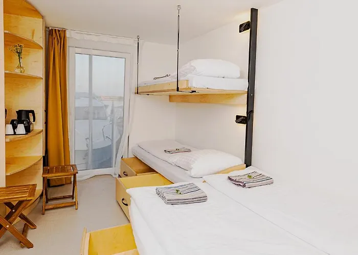 Yachter Club Modrá čajka Botel Bratislava