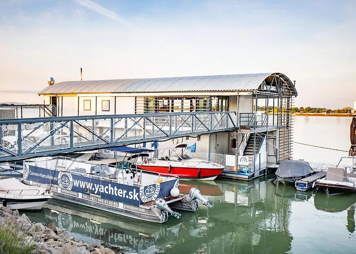 Yachter Club Modrá čajka Bratislava