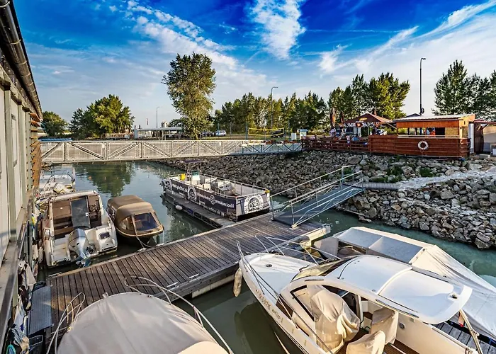 Yachter Club Modrá čajka Bratislava