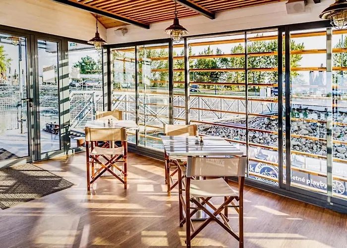 Yachter Club Modrá čajka Bratislava