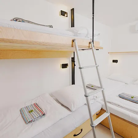 Yachter Club Modrá čajka