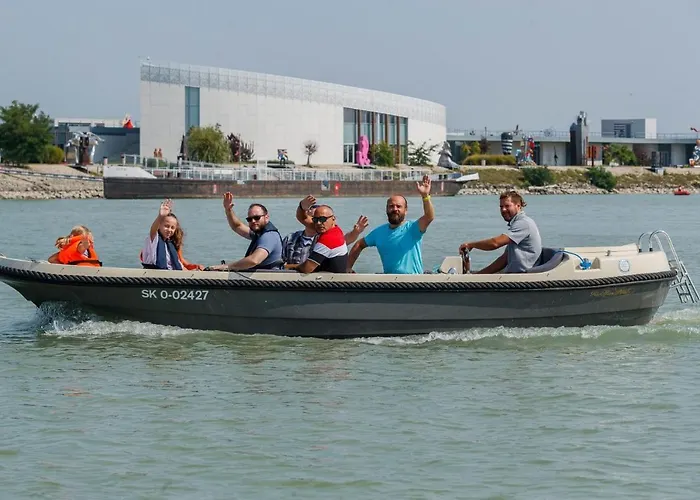 بوتيل Yachter Club Modra Cajka 3*